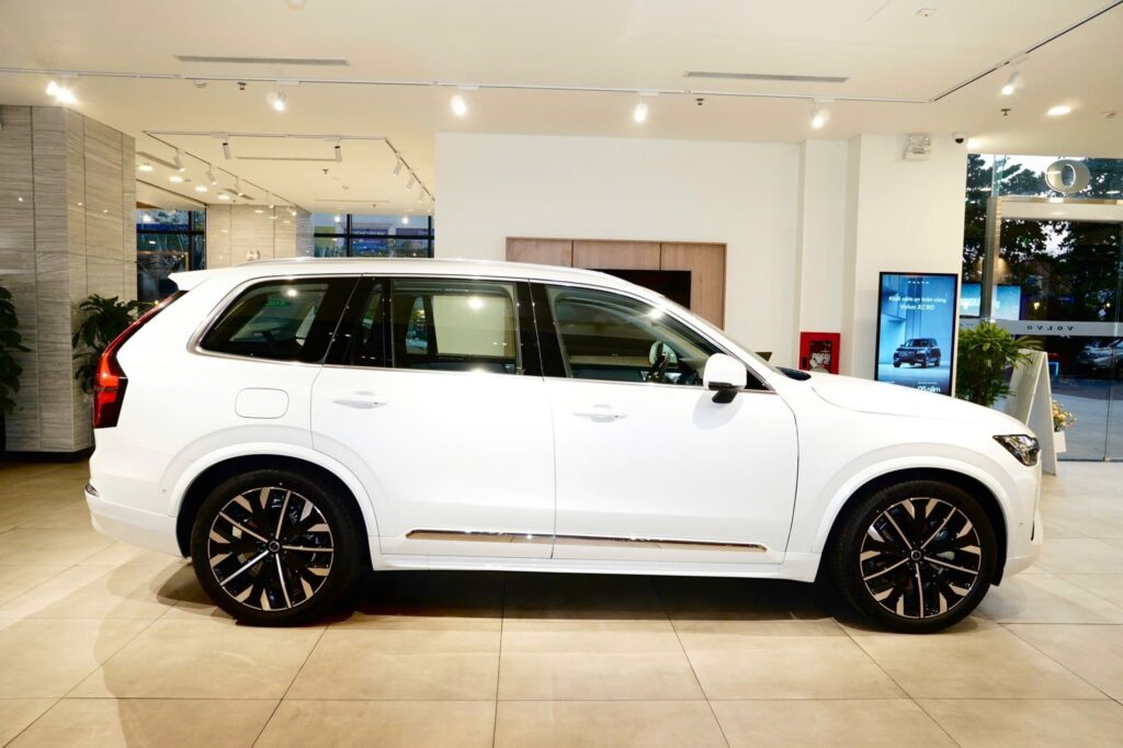 Volvo XC90 Ultra 3 Volvo XC90 Ultra Chiều dài xe Volvo XC90 B5