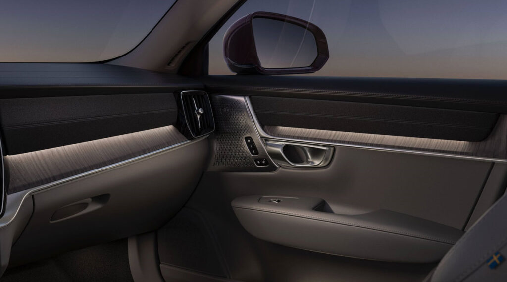 S90 Plug-in Hybrid Ultra 31 S90 Plug-in Hybrid Ultra Volvo S90
