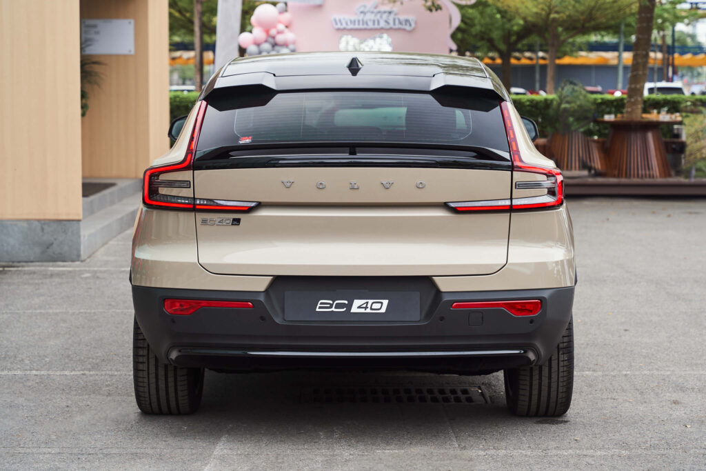 Đuôi xe EC40