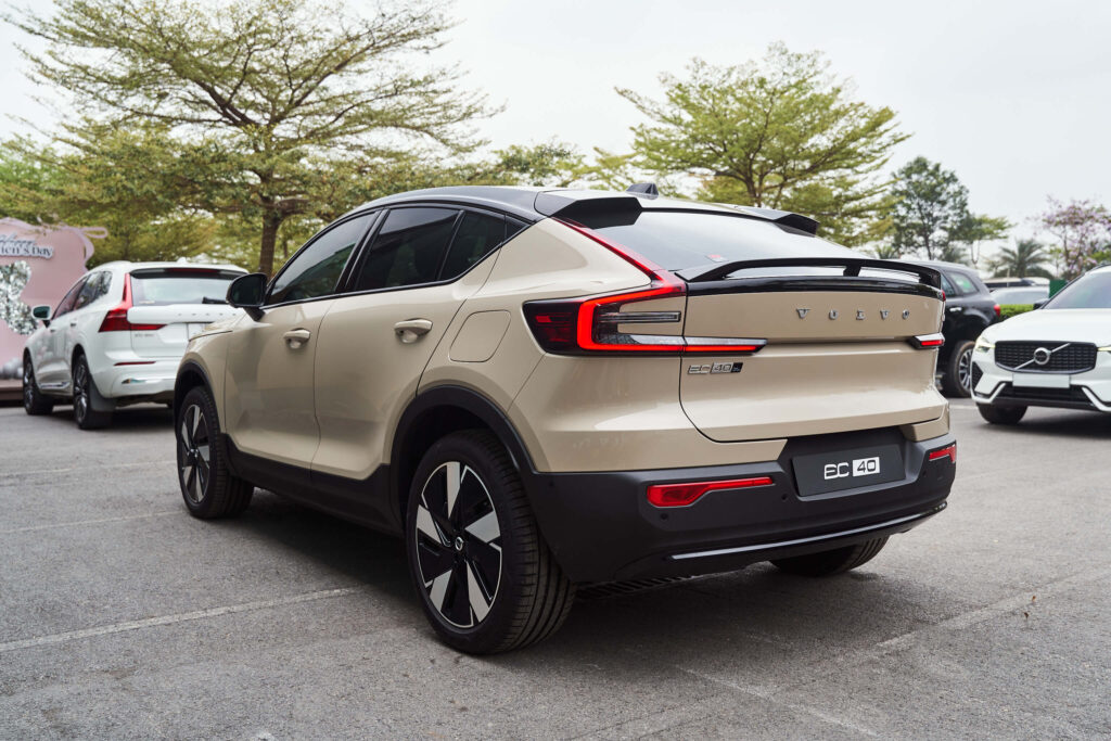 Đuôi xe EC40