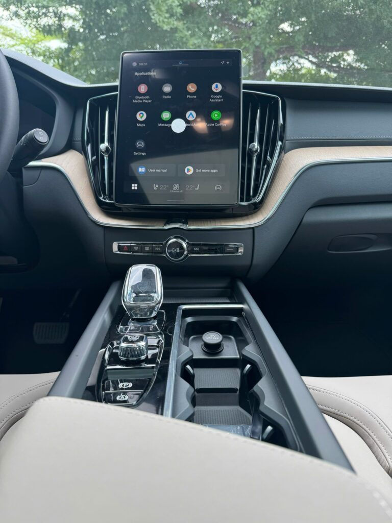 The Refreshed Volvo XC60 2026- Nâng cấp công nghệ tinh tế 4 The Refreshed Volvo XC60 2026- Nâng cấp công nghệ tinh tế z7246915507462 e26cc16642943a7c028a957fa9fc6f3b The Refreshed Volvo XC60 2026- Nâng cấp công nghệ tinh tế