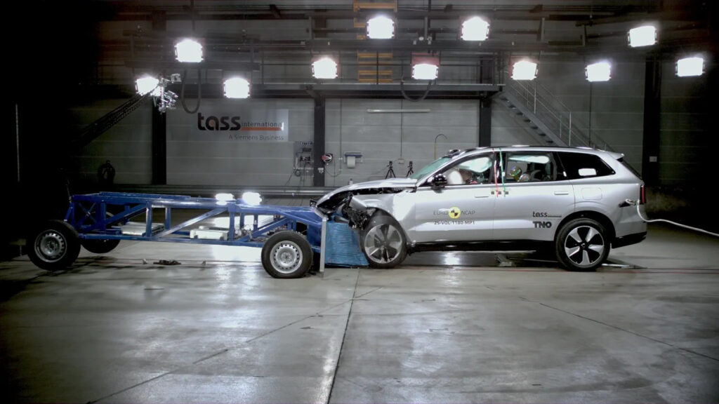 Volvo đạt 5 sao về an toàn Euro Ncap