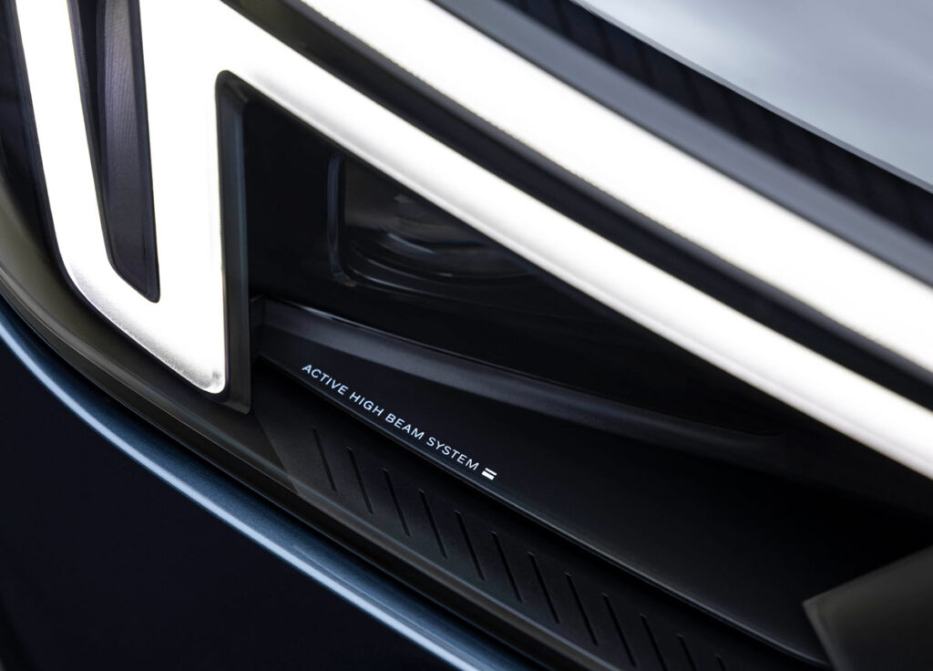 Volvo XC90 Plug-in Hybrid Ultra 2026 11 Volvo XC90 Plug-in Hybrid Ultra 2026 Công nghệ đèn Volvo