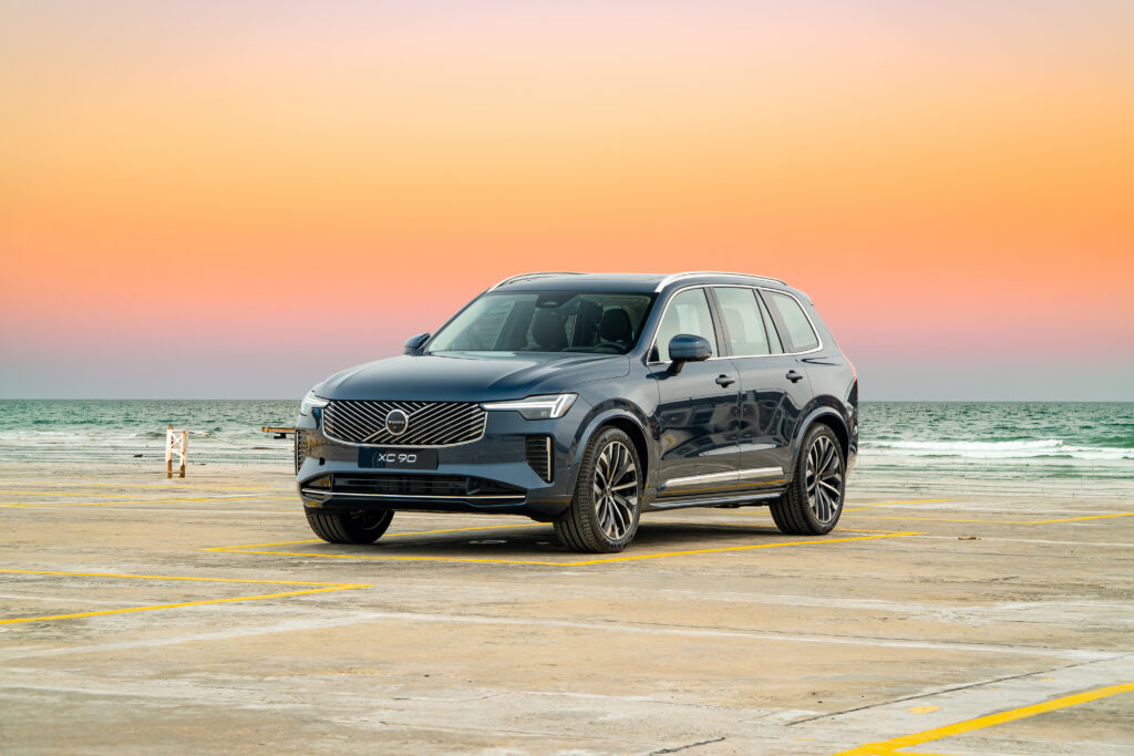 Volvo XC90 Plug-in Hybrid Ultra 2026 34 Volvo XC90 Plug-in Hybrid Ultra 2026 Volvo XC90 Plug-in Hybrid