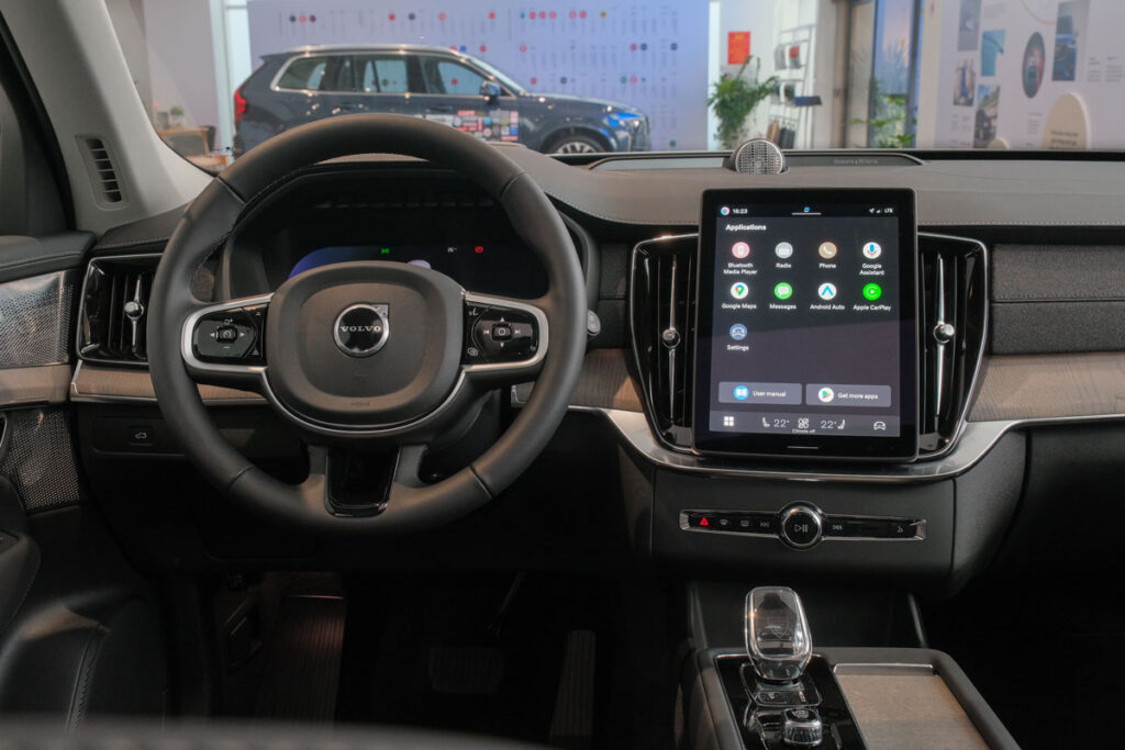 Volvo XC90 Plug-in Hybrid Ultra 2026 22 Volvo XC90 Plug-in Hybrid Ultra 2026 Màn hình trung tâm