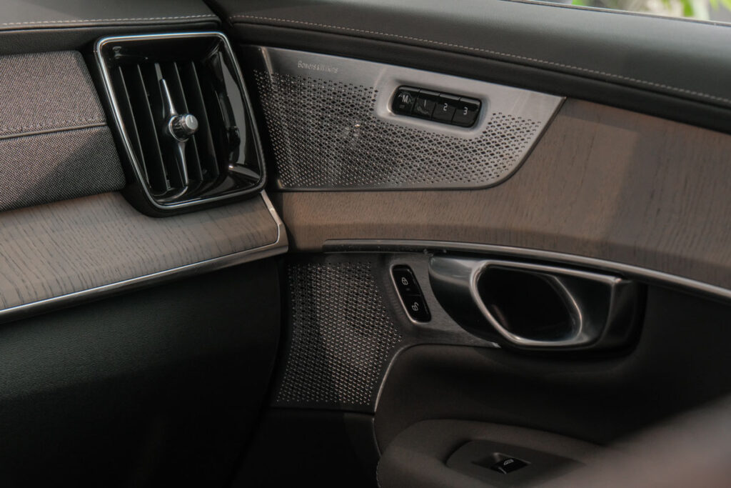 Volvo XC90 Plug-in Hybrid Ultra 2026 21 Volvo XC90 Plug-in Hybrid Ultra 2026 Nhớ ghế Volvo XC90 Hybrid