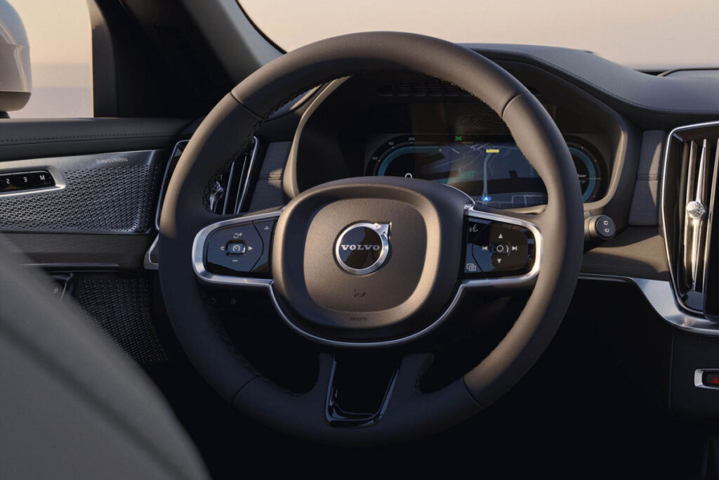 Volvo XC90 Plug-in Hybrid Ultra 2026 24 Volvo XC90 Plug-in Hybrid Ultra 2026 Vô Lăng xe Volvo XC90