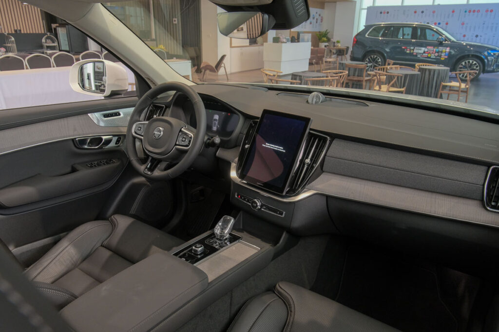 Volvo XC90 Plug-in Hybrid Ultra 2026 19 Volvo XC90 Plug-in Hybrid Ultra 2026 Nội thất XC90-Hybrid